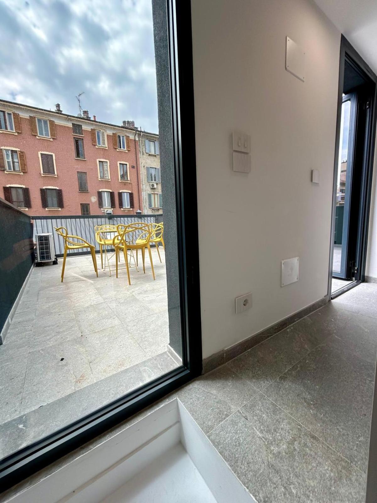 Kibilu Luxury Apt With Terrace, Isola District And Near Garibaldi Station Milão Exterior foto