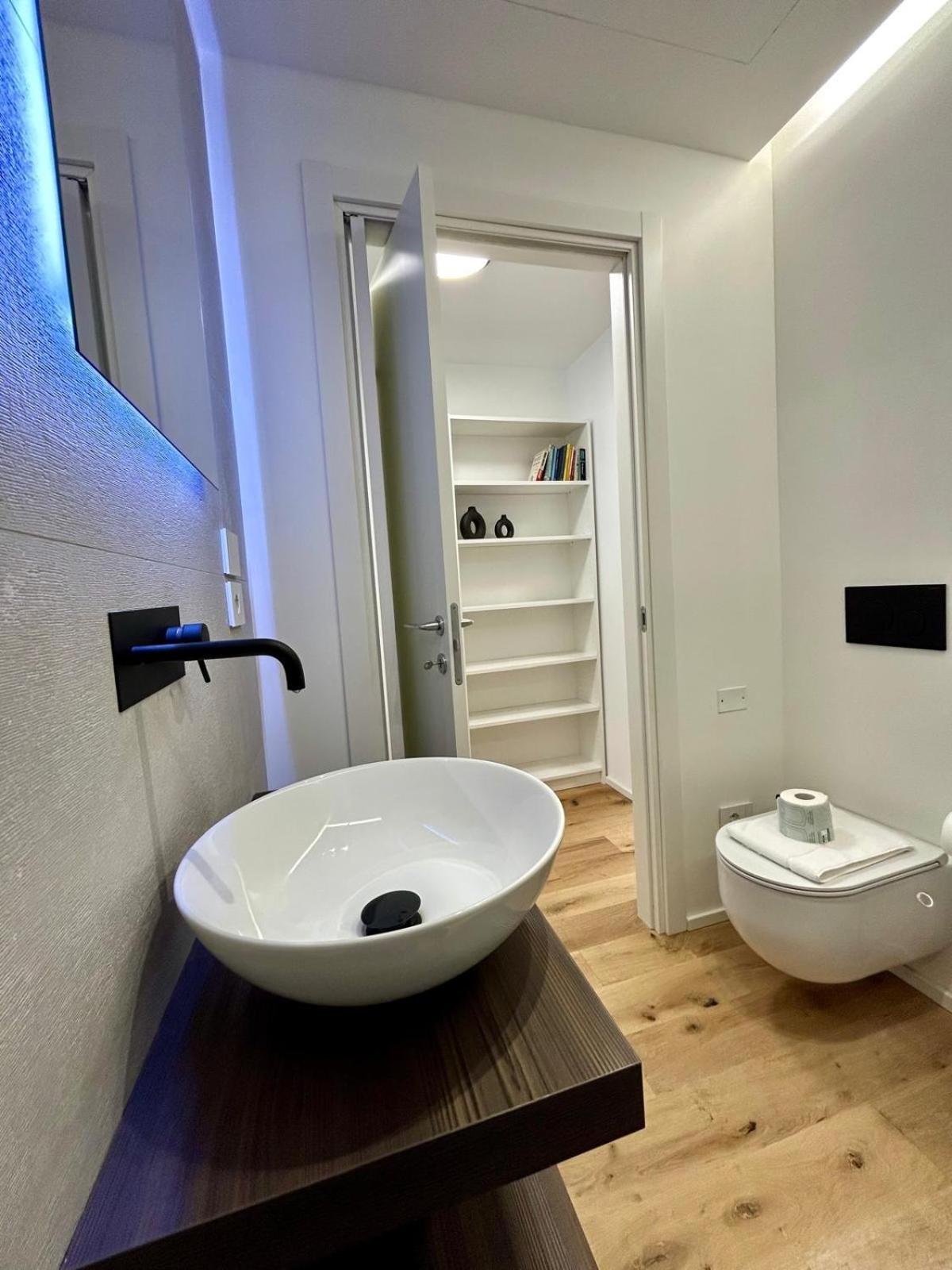 Kibilu Luxury Apt With Terrace, Isola District And Near Garibaldi Station Milão Exterior foto